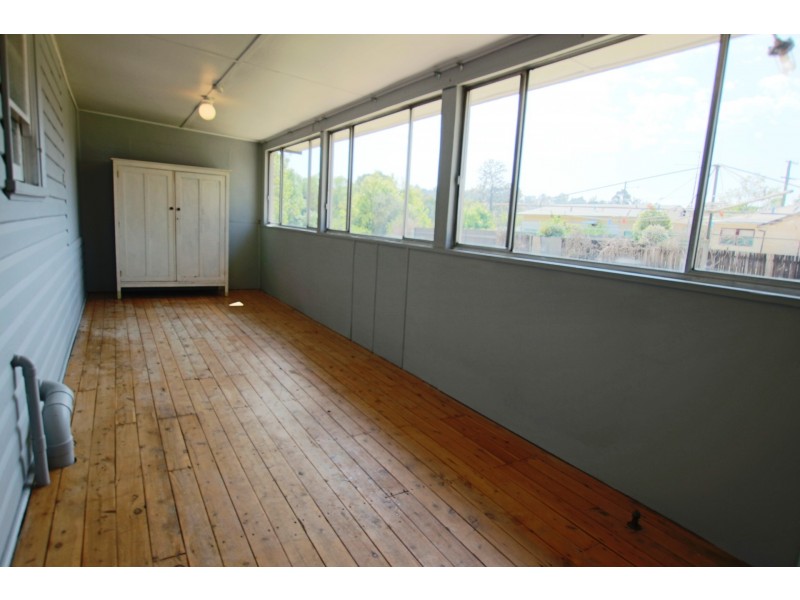 9 Clifford Street, Muswellbrook NSW 2333