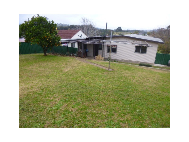 15 Thompson Street, Muswellbrook NSW 2333