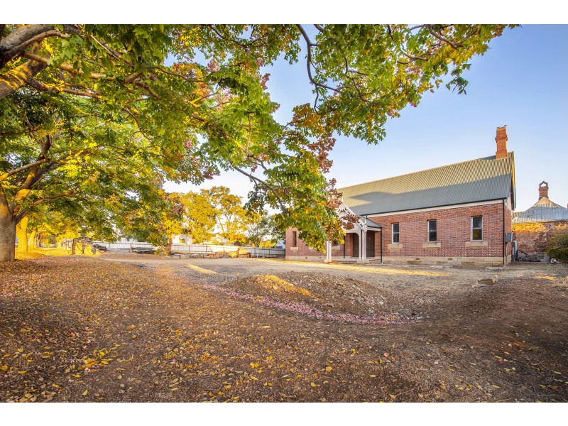 11 Smith Street, Scone NSW 2337