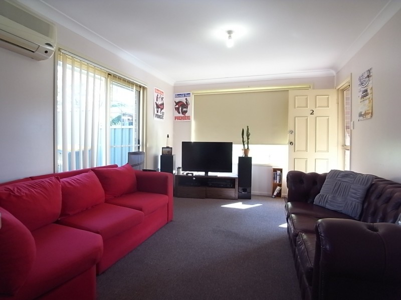 2/1 Wandoo Close, Muswellbrook NSW 2333