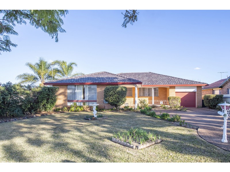 13 Gordon Street, Aberdeen NSW 2336