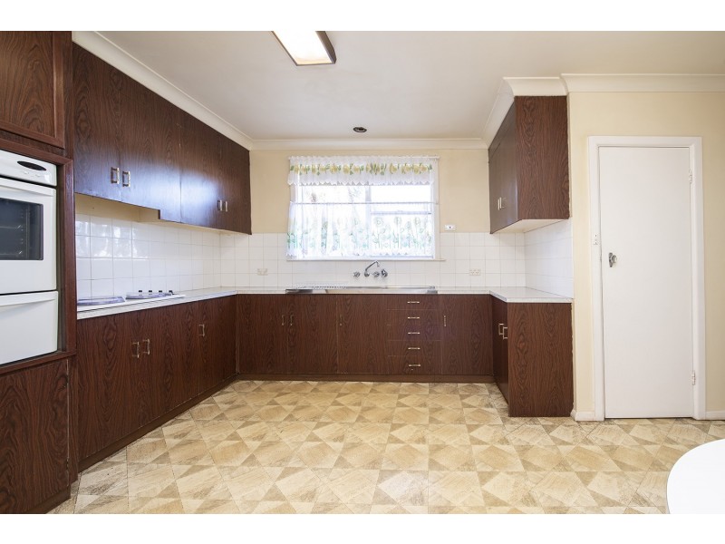 13 Gordon Street, Aberdeen NSW 2336