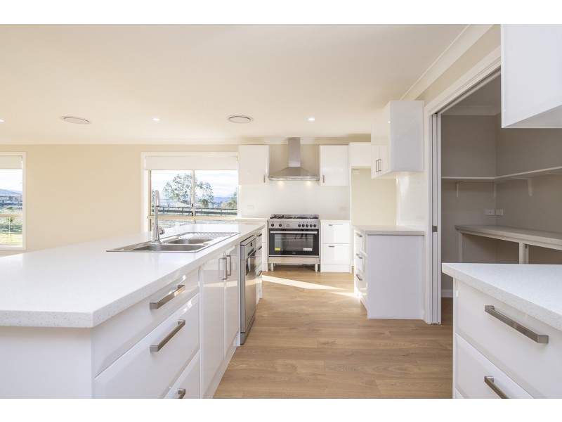 13 Somerset Place, Scone NSW 2337