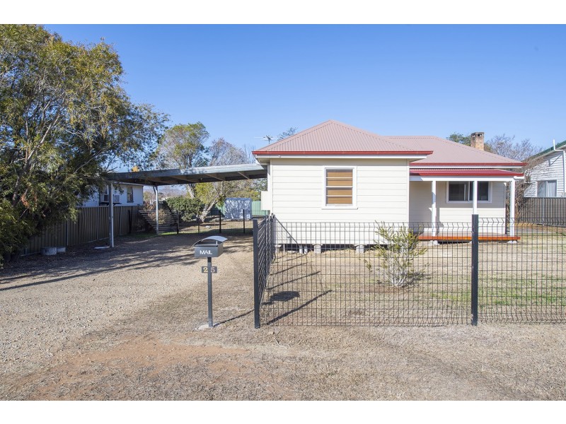 25 Kenilworth Street, Denman NSW 2328