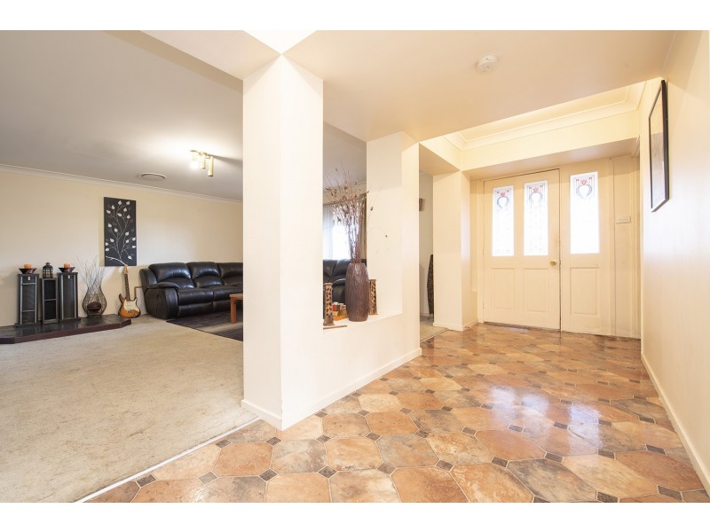 49 Woollybutt Way, Muswellbrook NSW 2333