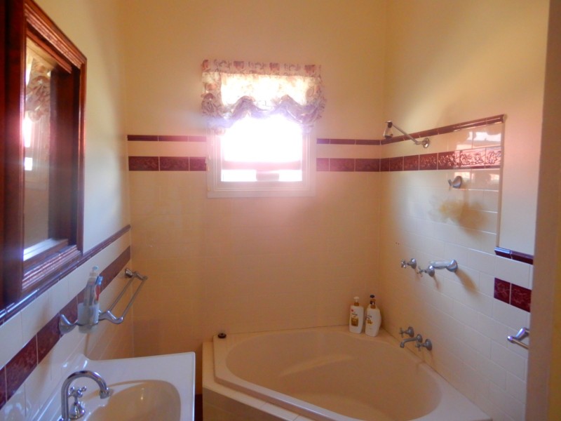 27 Clendinning Street, Muswellbrook NSW 2333