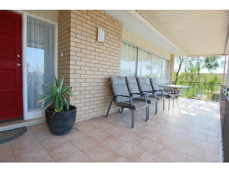 8 Bronte Crescent, Muswellbrook NSW 2333