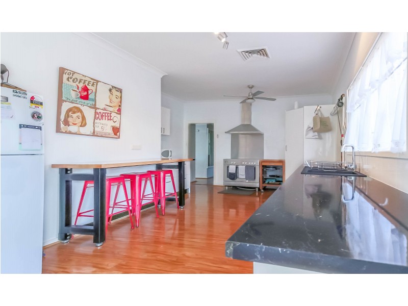 8 Bronte Crescent, Muswellbrook NSW 2333