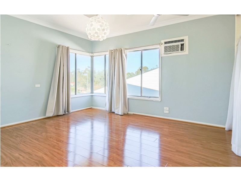 8 Bronte Crescent, Muswellbrook NSW 2333