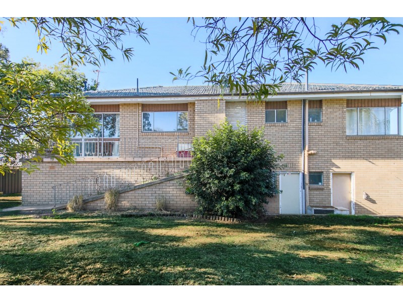 8 Bronte Crescent, Muswellbrook NSW 2333