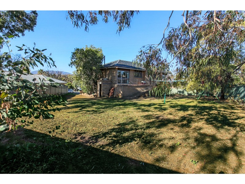 8 Bronte Crescent, Muswellbrook NSW 2333