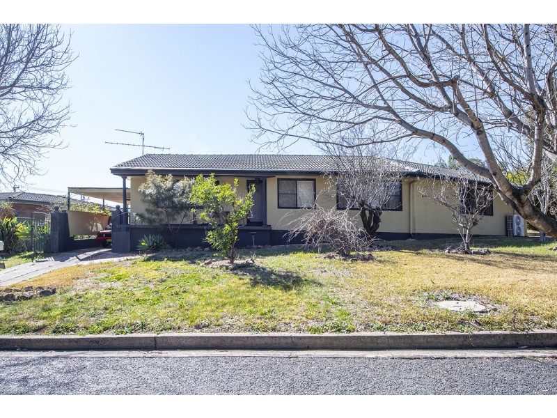 4 Midanga Avenue, Muswellbrook NSW 2333