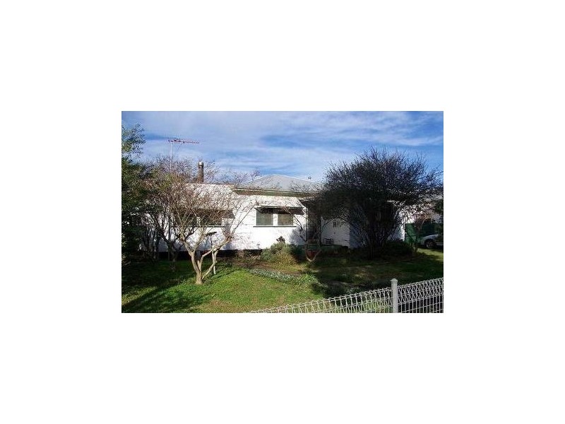 84 Waverley Street, Scone NSW 2337