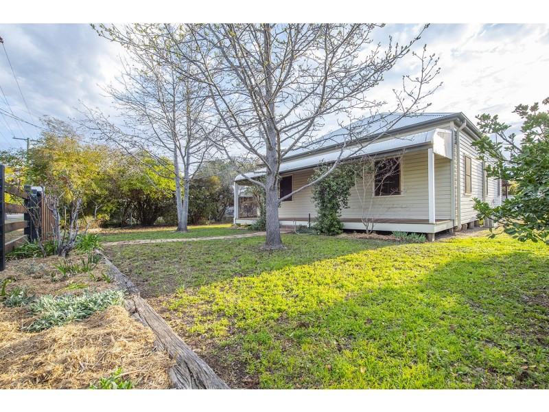 51 Waverley Street, Scone NSW 2337