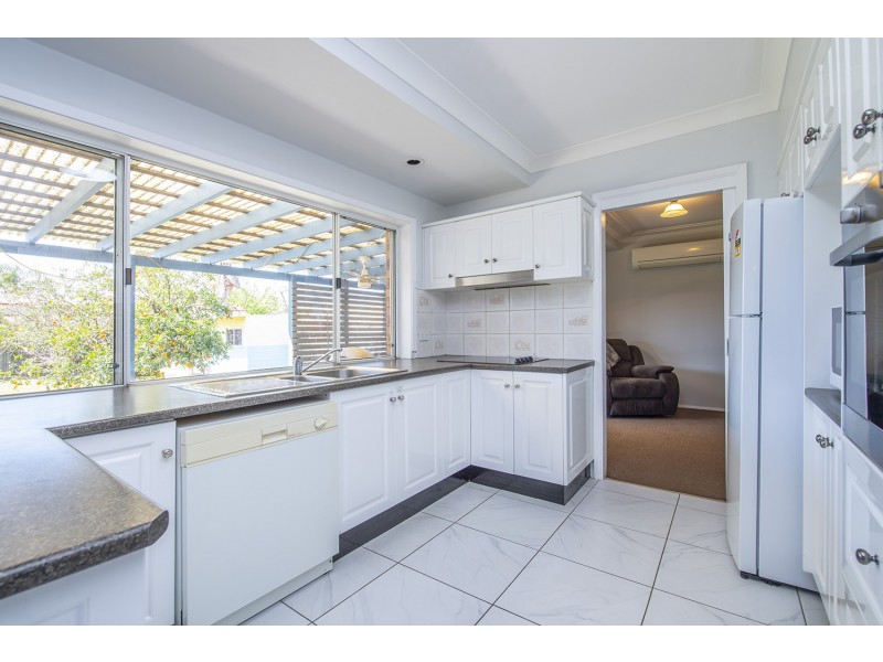 12 Acacia Drive, Muswellbrook NSW 2333