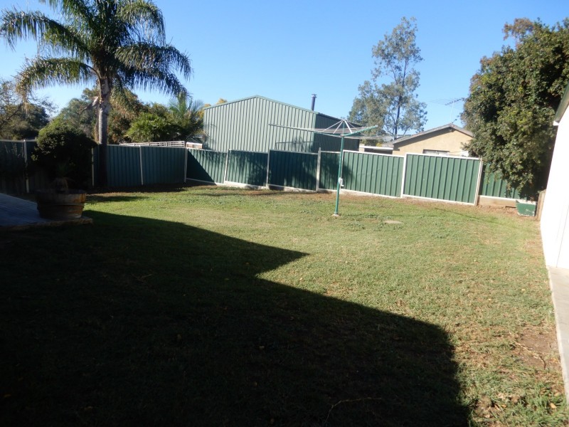 18 St James Crescent, Muswellbrook NSW 2333