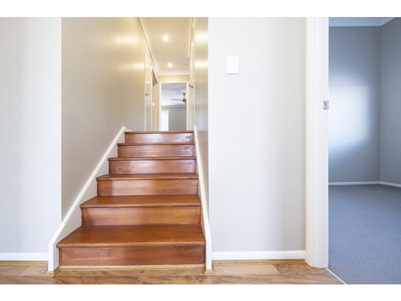 2/2 Chivers Circuit, Muswellbrook NSW 2333