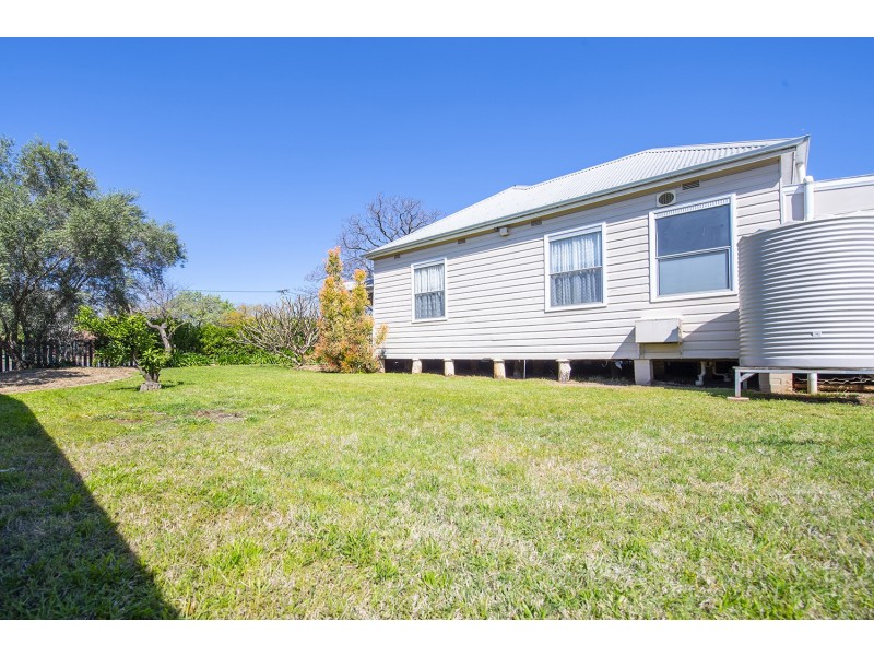 22 Bligh Street, Muswellbrook NSW 2333