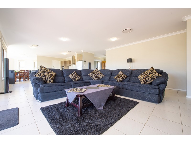 98 Ironbark Road, Muswellbrook NSW 2333
