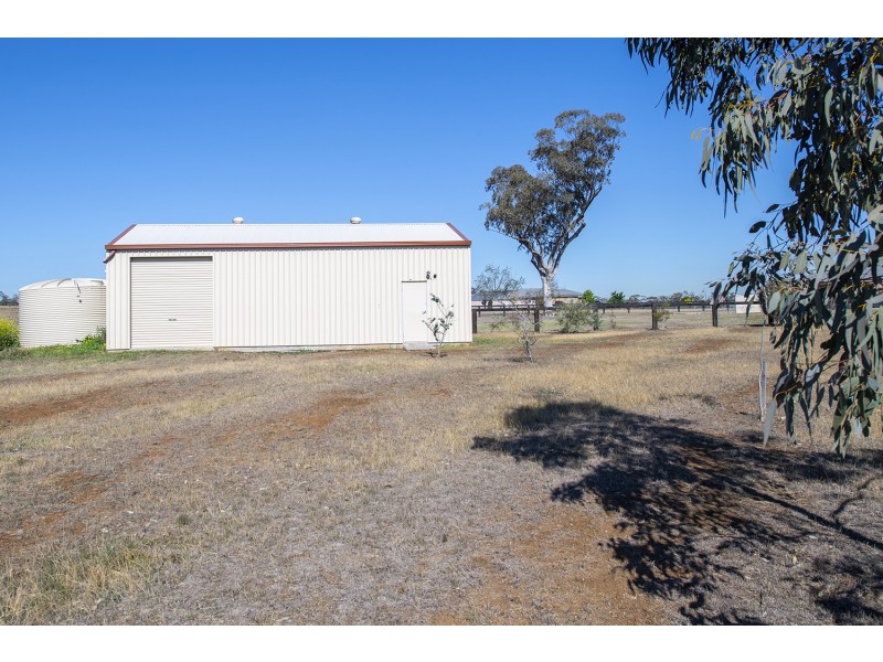 98 Ironbark Road, Muswellbrook NSW 2333