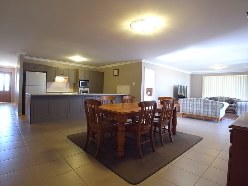 13 Bloodwood Road, Muswellbrook NSW 2333
