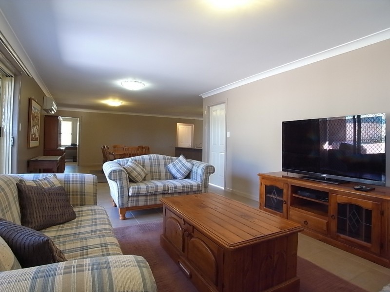 13 Bloodwood Road, Muswellbrook NSW 2333