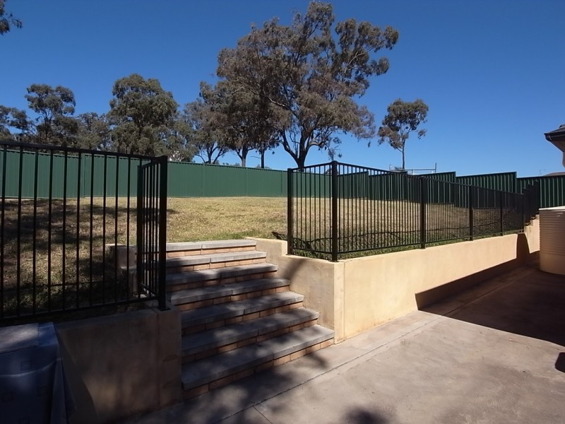 13 Bloodwood Road, Muswellbrook NSW 2333