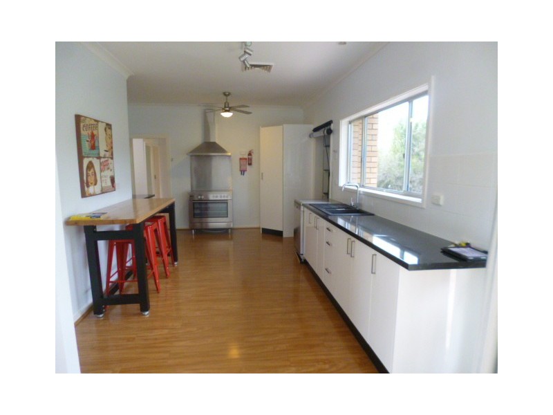 8 Bronte Crescent, Muswellbrook NSW 2333