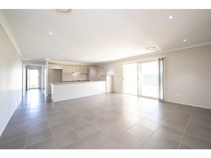 17 Dixon Circuit, Muswellbrook NSW 2333