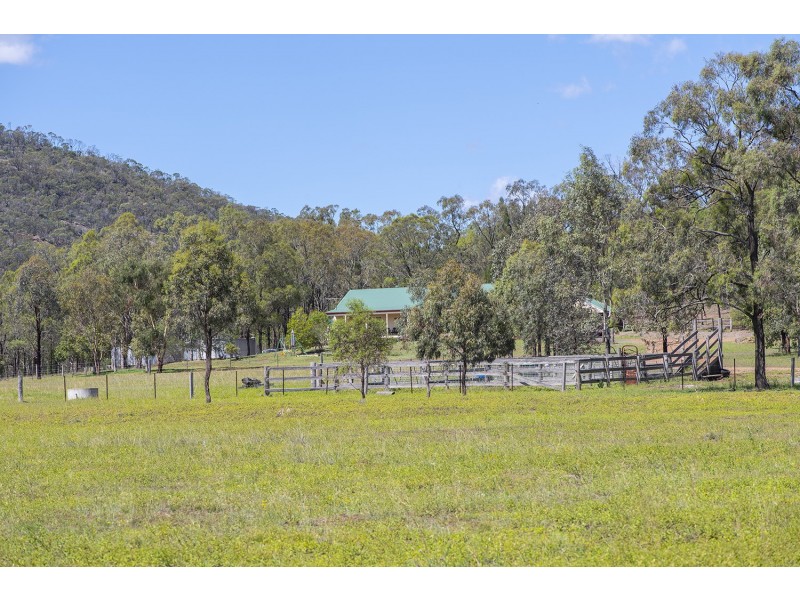 39 Rosemount Road, Denman NSW 2328