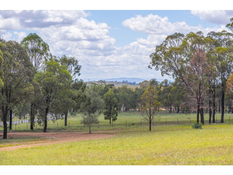 39 Rosemount Road, Denman NSW 2328