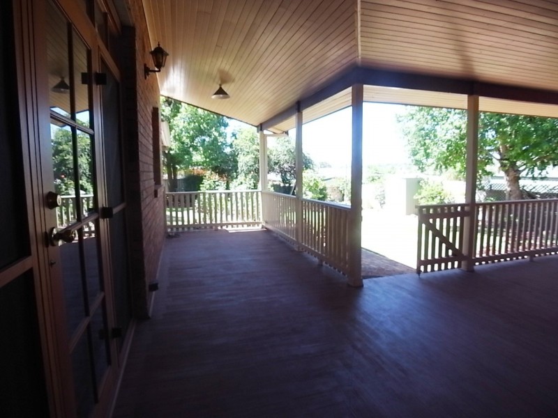 18 Kamilaroi Street, Muswellbrook NSW 2333