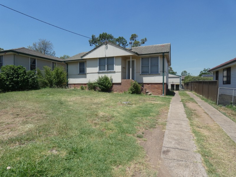 42 Stafford Street, Scone NSW 2337