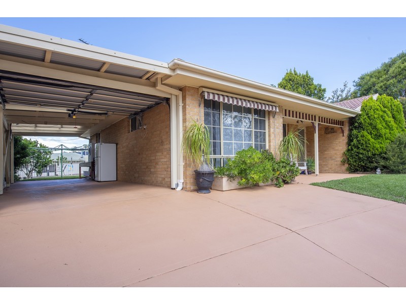 76 Acacia Drive, Muswellbrook NSW 2333