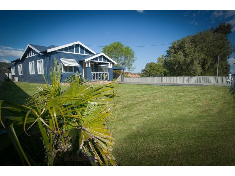 10 Kelly Street, Scone NSW 2337
