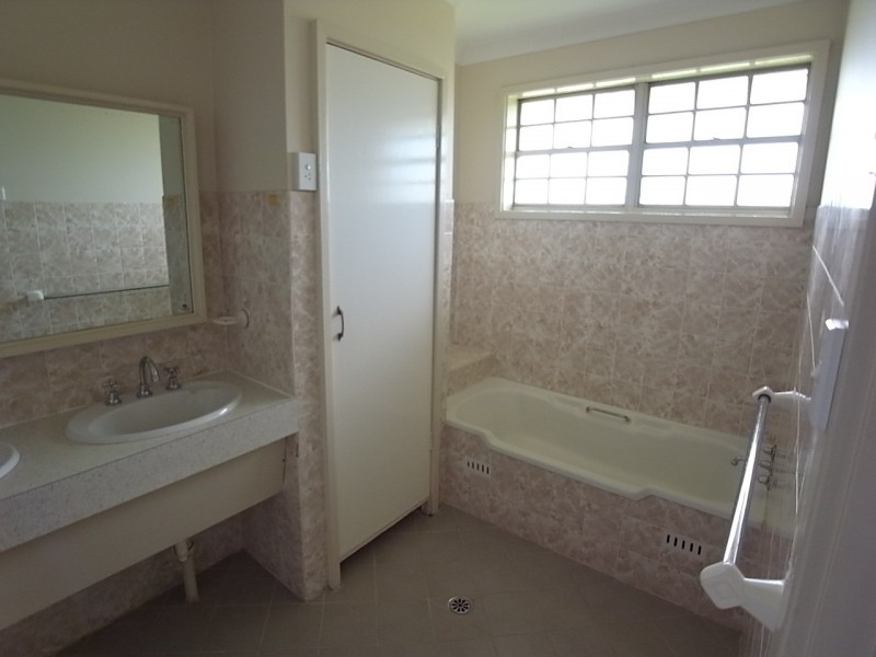 29 Racecourse Road, Muswellbrook NSW 2333