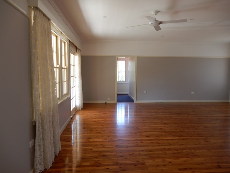 9 Sowerby Street, Muswellbrook NSW 2333