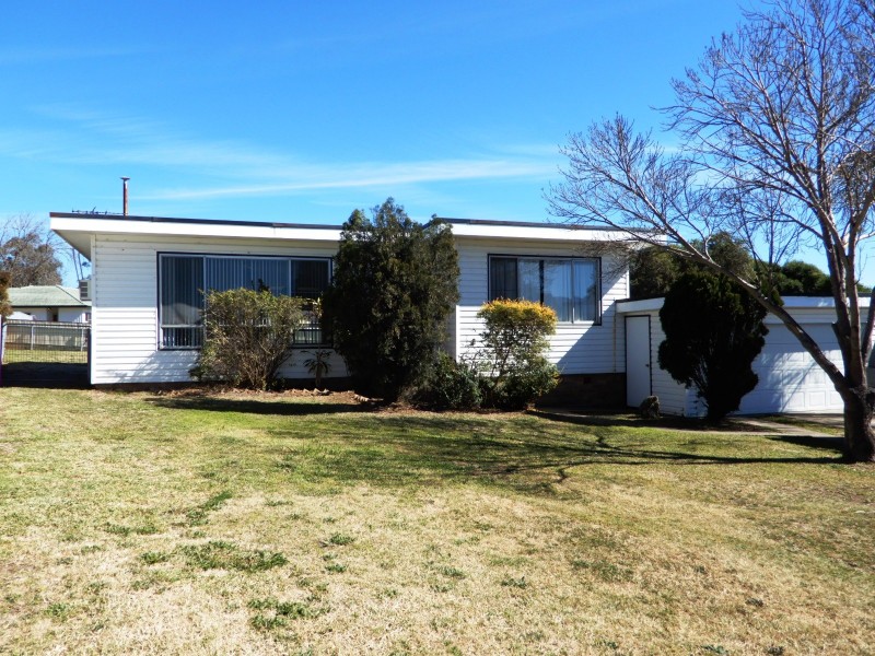 14 Donaldson Street, Muswellbrook NSW 2333