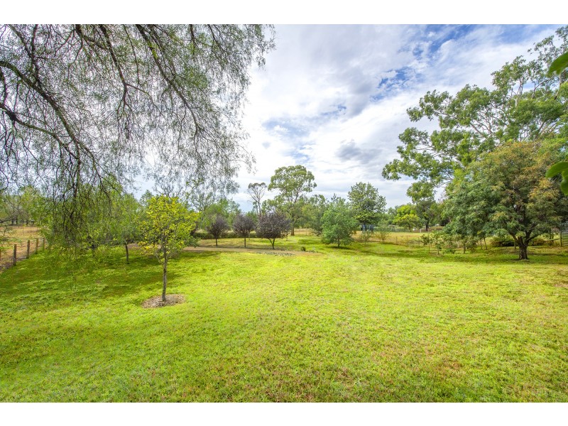 9 Satur Road, Scone NSW 2337