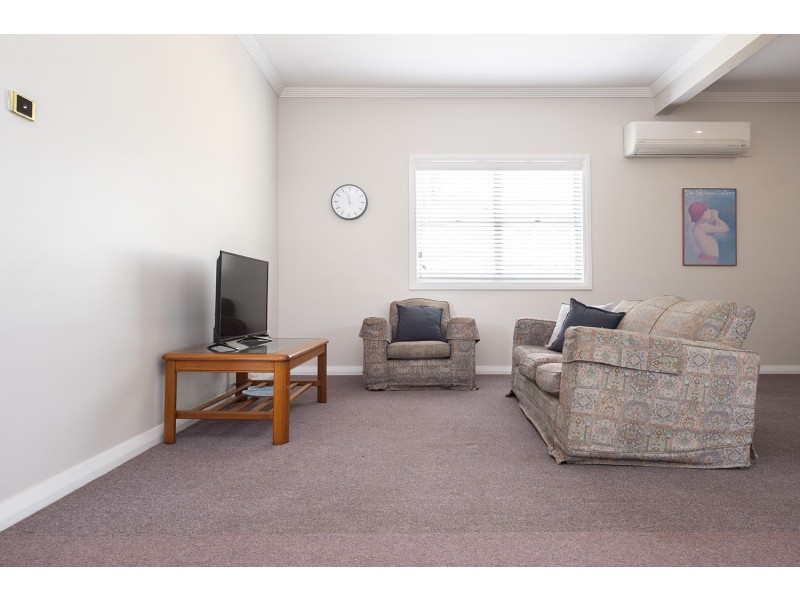 24 Roger Street, Muswellbrook NSW 2333