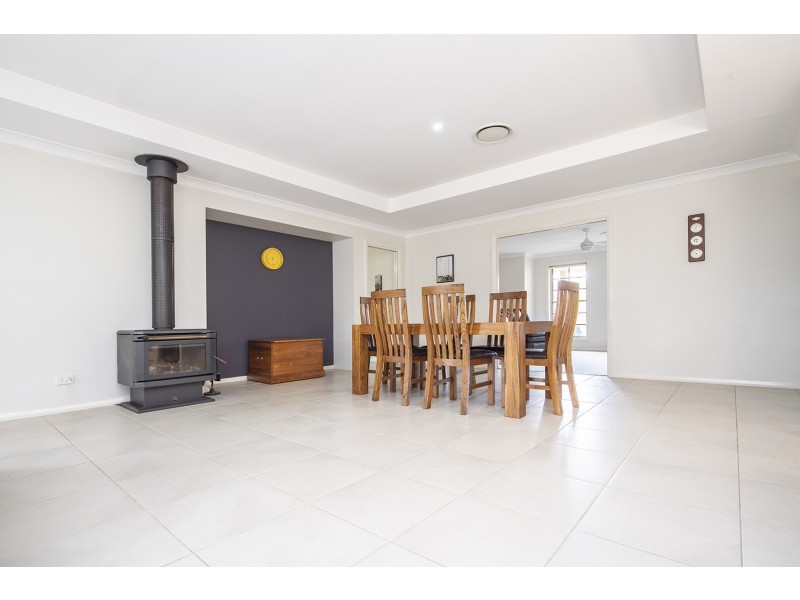 17 Silver Eye Road, Muswellbrook NSW 2333