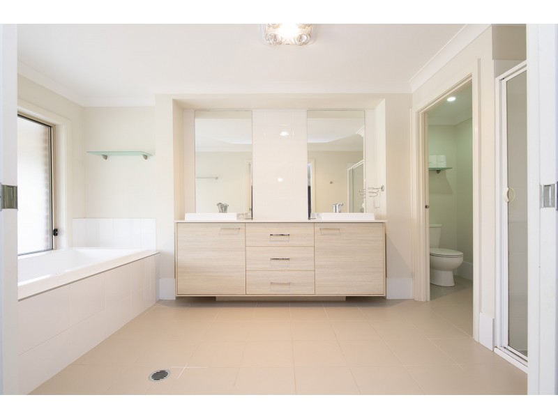 17 Silver Eye Road, Muswellbrook NSW 2333