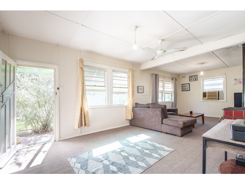 84 Waverley Street, Scone NSW 2337