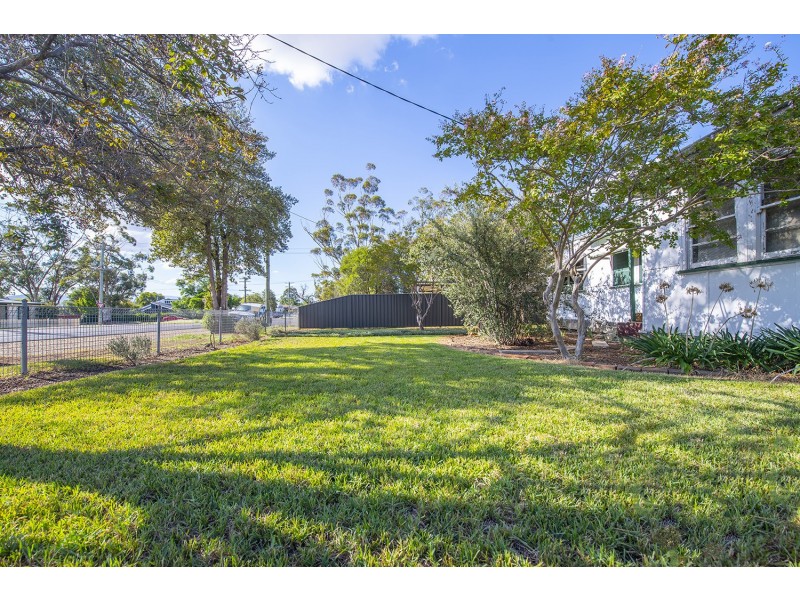 84 Waverley Street, Scone NSW 2337
