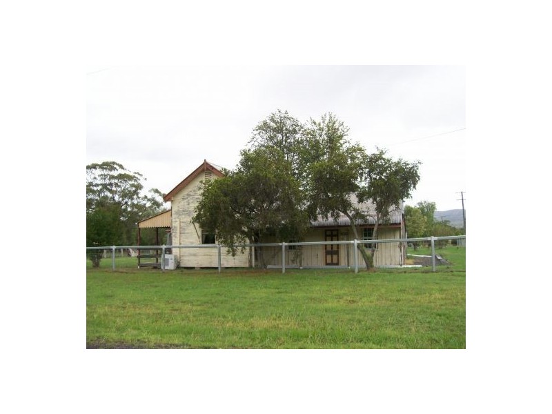 1 Vernon Street, Wingen NSW 2337
