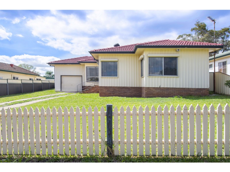 14 Adams Street, Muswellbrook NSW 2333