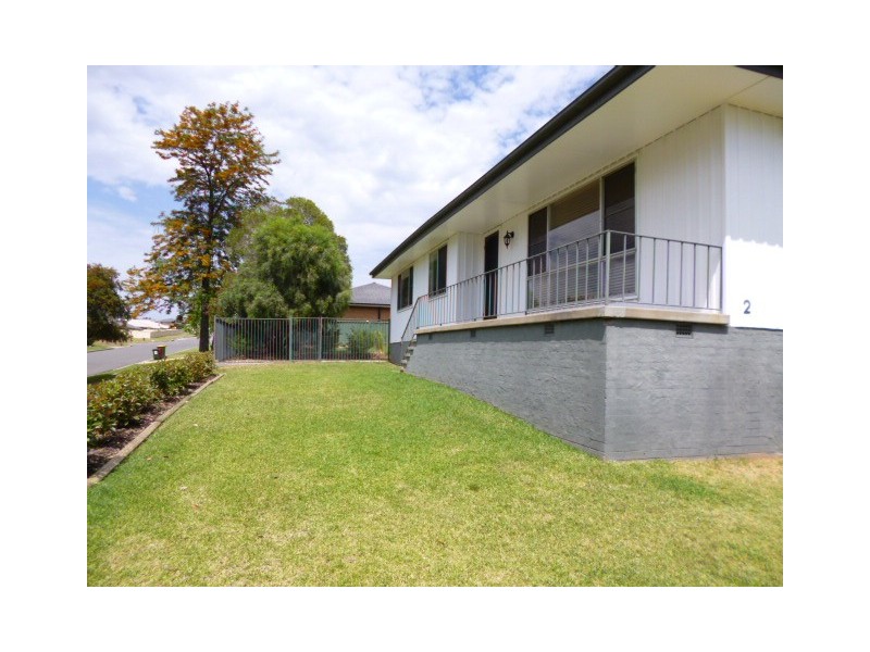 2 Bronte Crescent, Muswellbrook NSW 2333