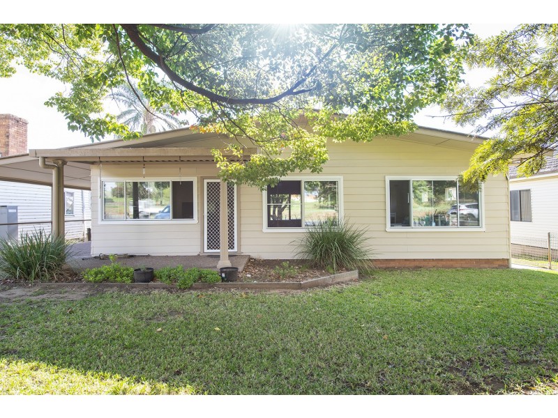 25 Aberdeen Street, Muswellbrook NSW 2333