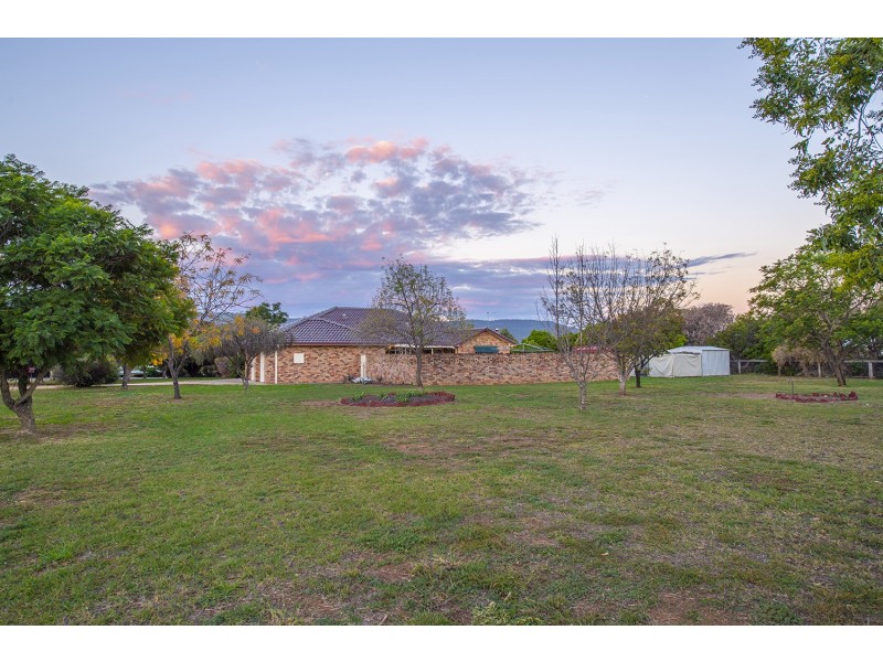 35 Gray Street, Scone NSW 2337