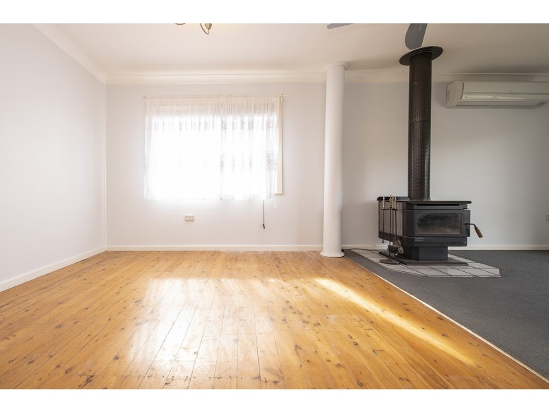 2 Bronte Crescent, Muswellbrook NSW 2333